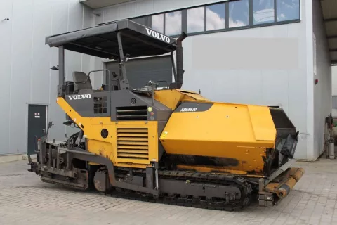 Асфальтоукладчик Volvo ABG 5820