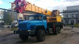 Автокран Углич 35 т вездеход