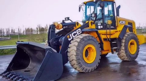Фронтальный погрузчик JCB 426