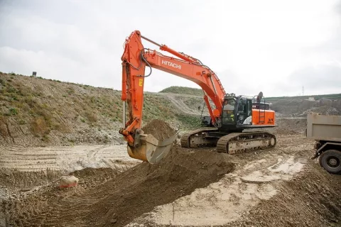Гусеничный экскаватор Hitachi ZX470-5G