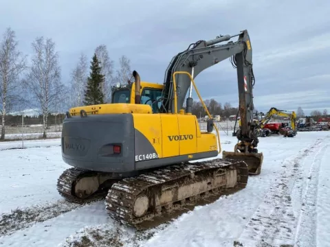 Гусеничный экскаватор Volvo EC140BLC