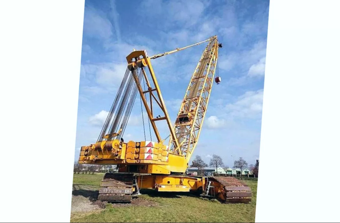 Гусеничный кран 600 т Terex Demag CC 2800-1