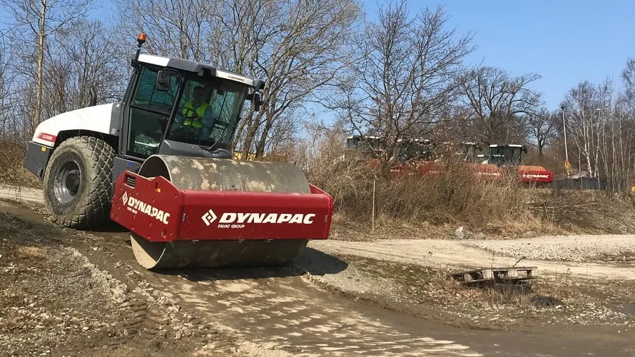 Каток Dynapac CA2800D 12 т