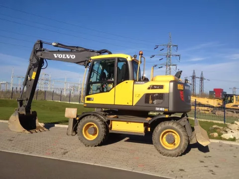Колёсный экскаватор Volvo EW140D