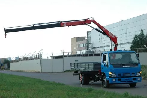 Кран-манипулятор Isuzu NQR75 3 т