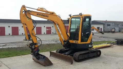 Мини-экскаватор Hyundai R35Z-7