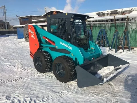Мини-погрузчик Sunward SWL3210