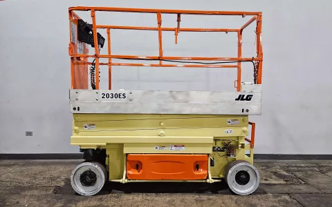 Ножничный подъёмник JLG 2030ES