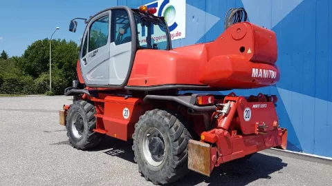 Телескопический погрузчик Manitou MRT-X 2150