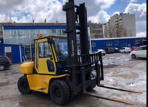 Вилочный погрузчик Komatsu FD70
